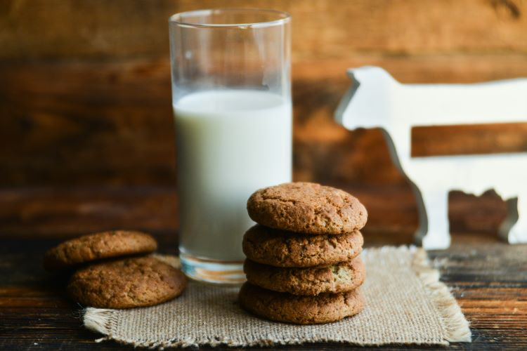 Cinnamon Raisin Cookies