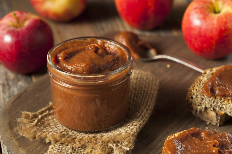 Fall's Irresistible Spiced Apple Delight: A Taste of Autumn's Richness